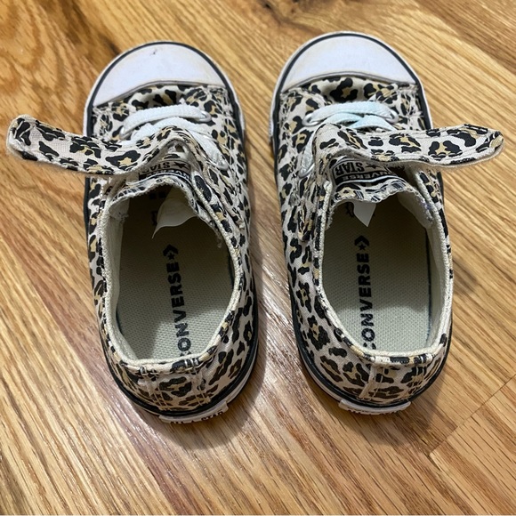 CONVERSE Chuck Taylor All Star Leopard Sneaker | Toddler size 8 - Picture 2 of 6